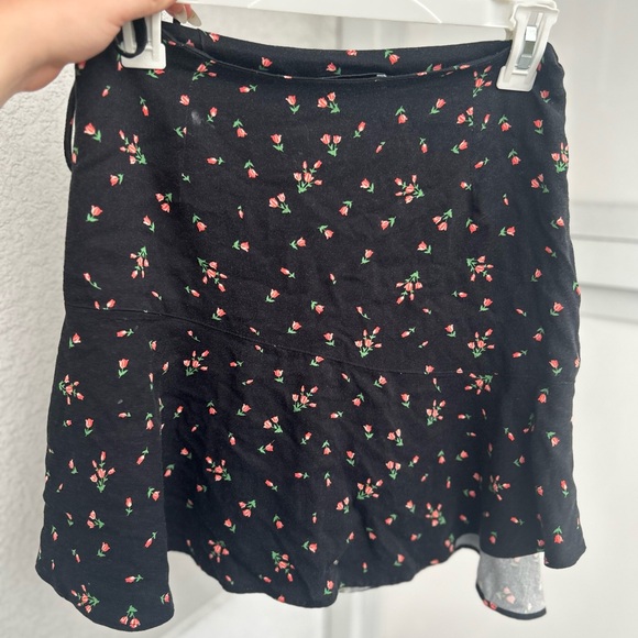 UO Rose Print Wrap Mini Skirt - Picture 5 of 6